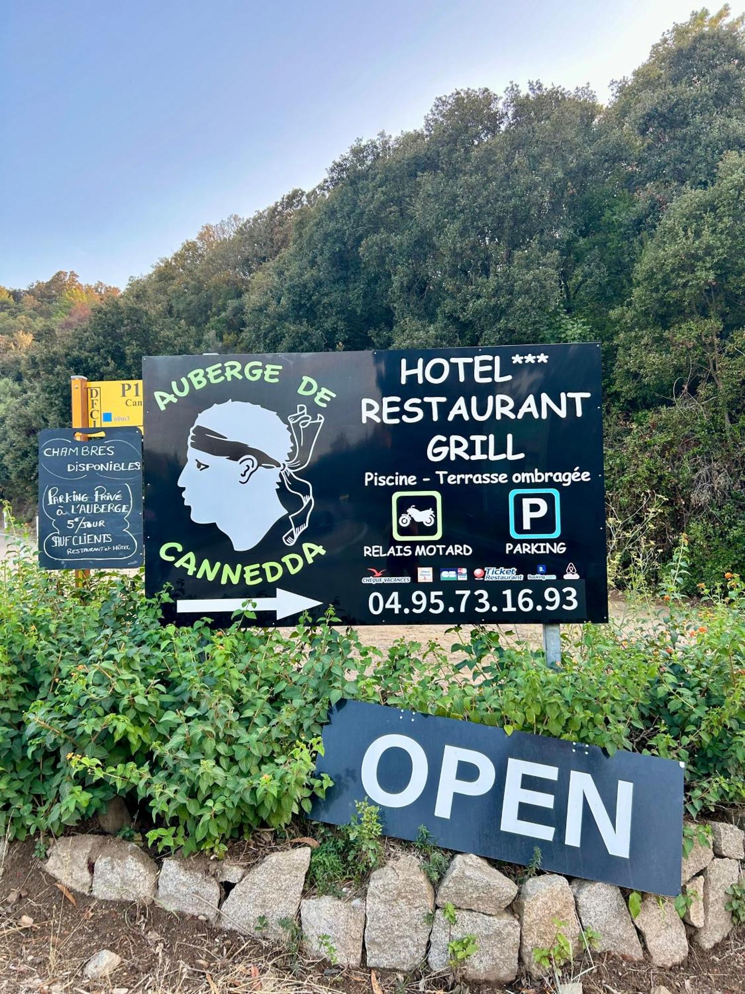 Auberge De Cannedda ซารี โซเลนซารา ภายนอก รูปภาพ