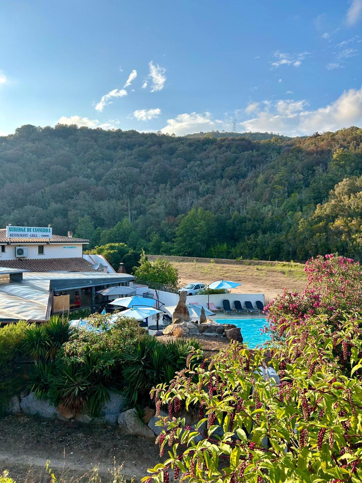 Auberge De Cannedda ซารี โซเลนซารา ภายนอก รูปภาพ