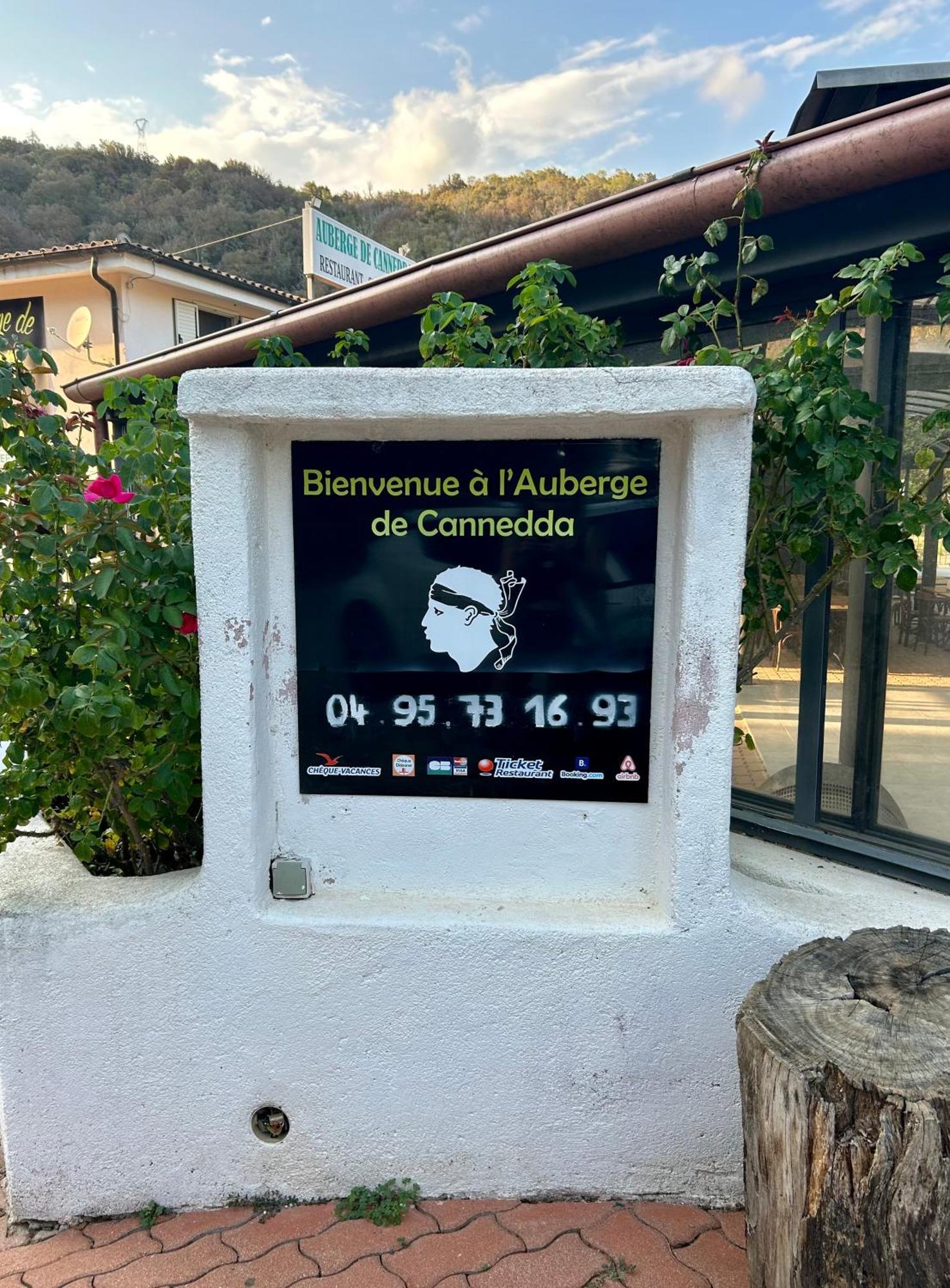 Auberge De Cannedda ซารี โซเลนซารา ภายนอก รูปภาพ