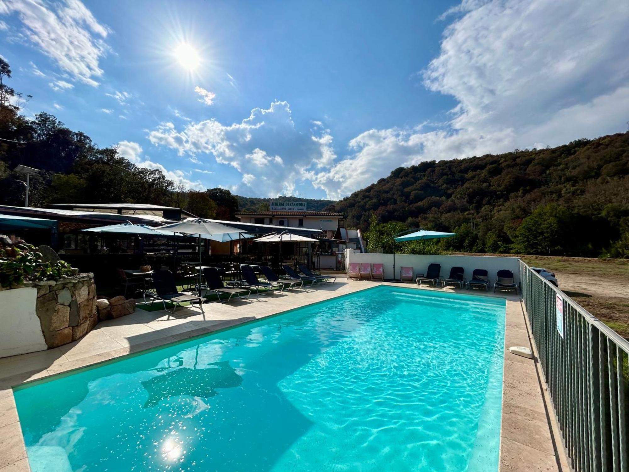Auberge De Cannedda ซารี โซเลนซารา ภายนอก รูปภาพ